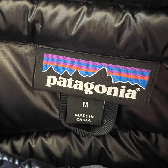 Patagonia Ultralight Down Vest Size Medium - Picture 5 of 5